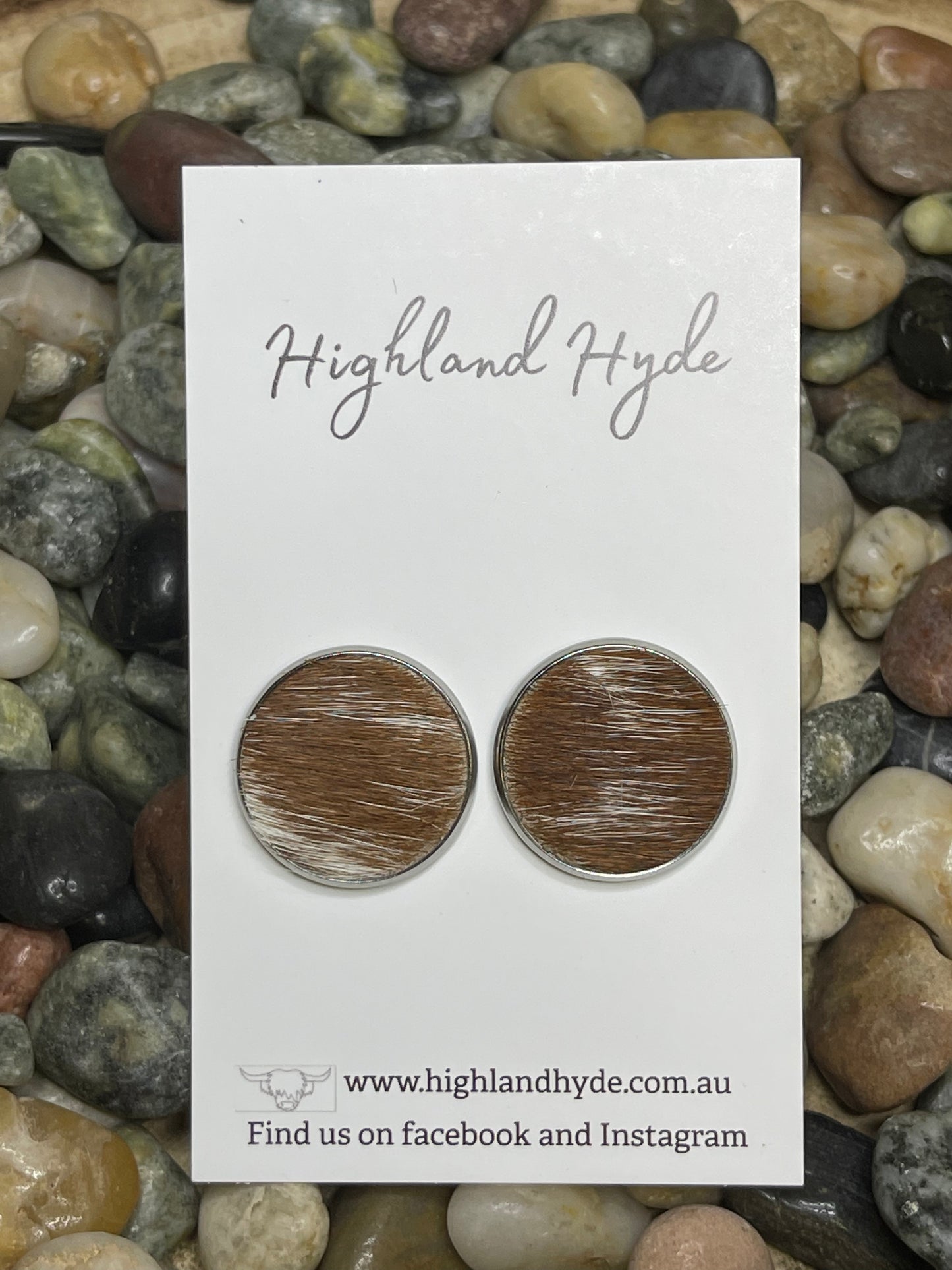 Cowhide 20mm Earrings #39