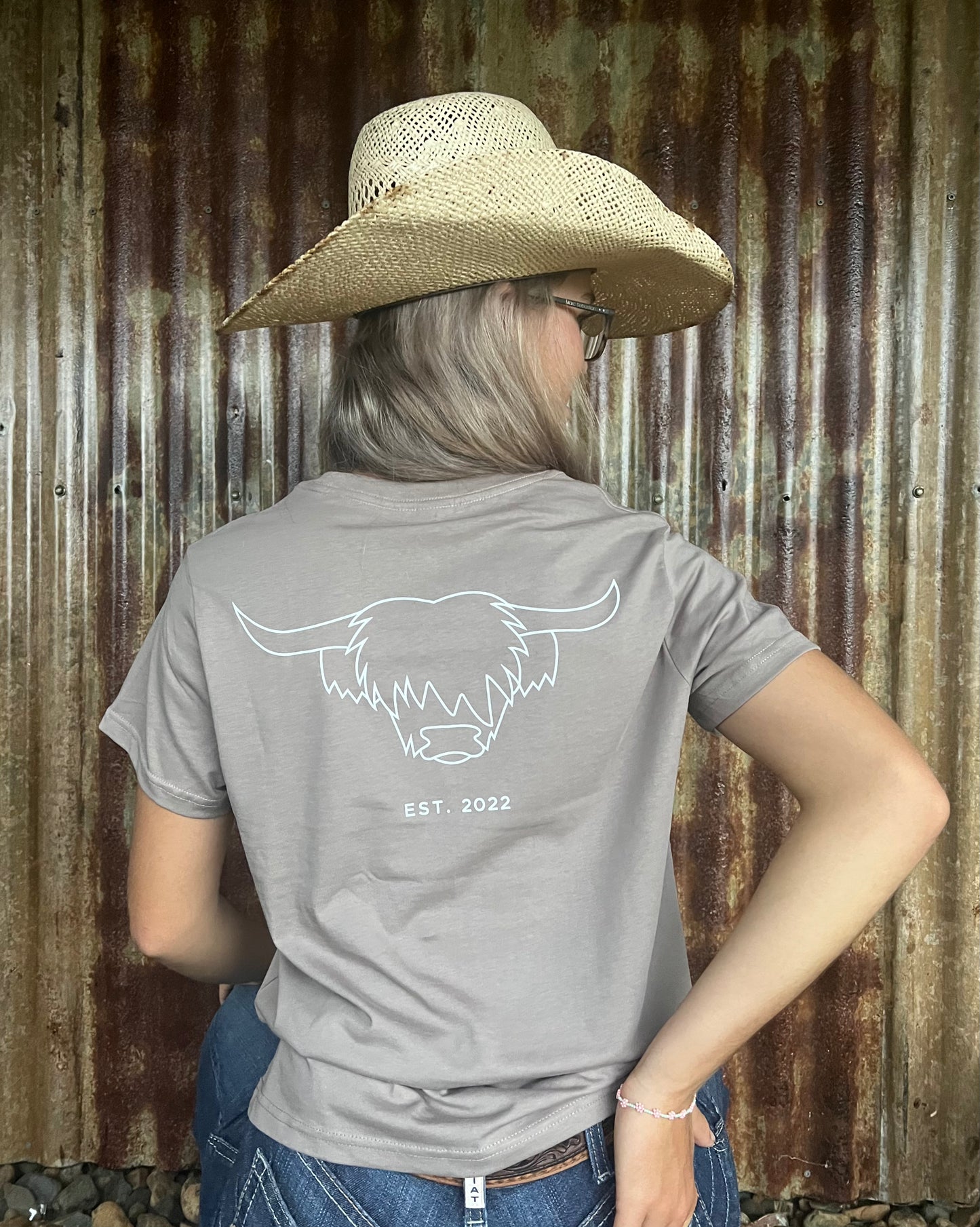 Muster Women’s Tee (available in Mushroom & Black)